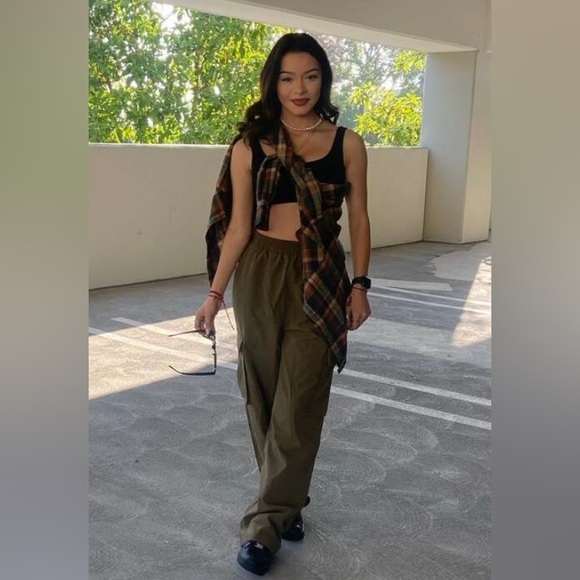 Cargo - Picture 2 of 2